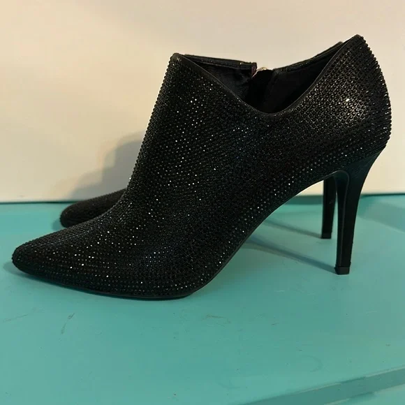 Jessica Simpson Shoes Jessica Simpson Black Rhinestone Heel